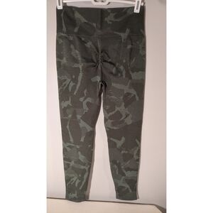 Gymshark size M green camo leggings, excellent condition